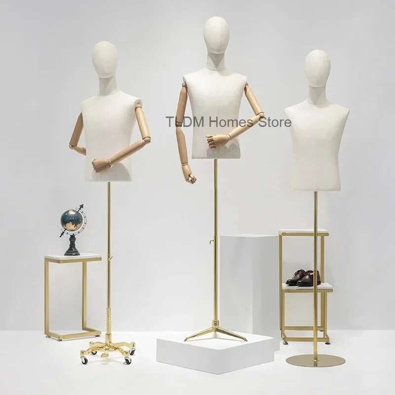 Mannelijke mannequin, halve le - Baby Clothing Store recensie en prijs